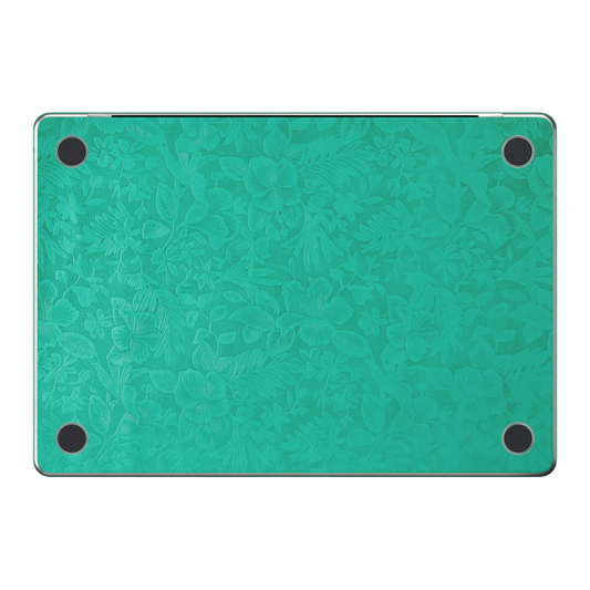 西湖苍兰 Hibiscus MacBook skin. D bottom material and colour illustration. MacBook Air 15.3 M3-M5 render used as a shared material and installation illustration; actual cutouts and included pieces follow the selected model and Coverage. Device not included.